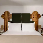 Hotell Experimental 4*