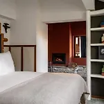 Experimental Hotell 4*
