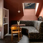 Experimental Hotell