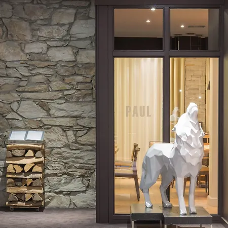 L'aigle Des Neiges 4*