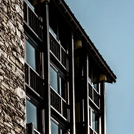 L'aigle Des Neiges Hotel