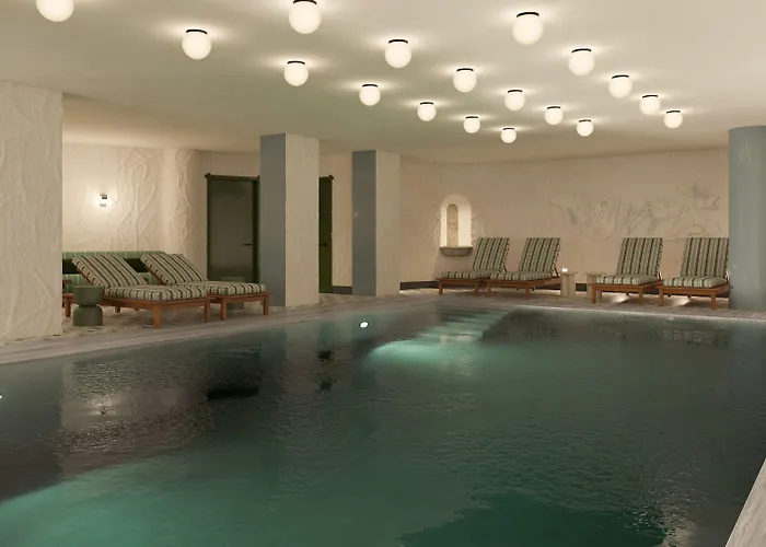 Experimental Hotel 4*