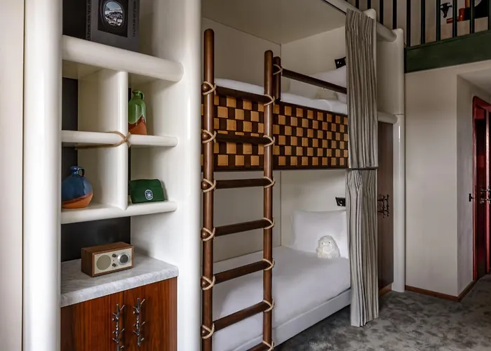Hotel Experimental 4*