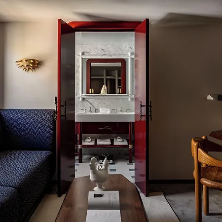 Experimental Hotel 4*