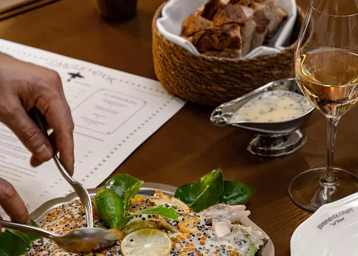 L'aigle Des Neiges 4*